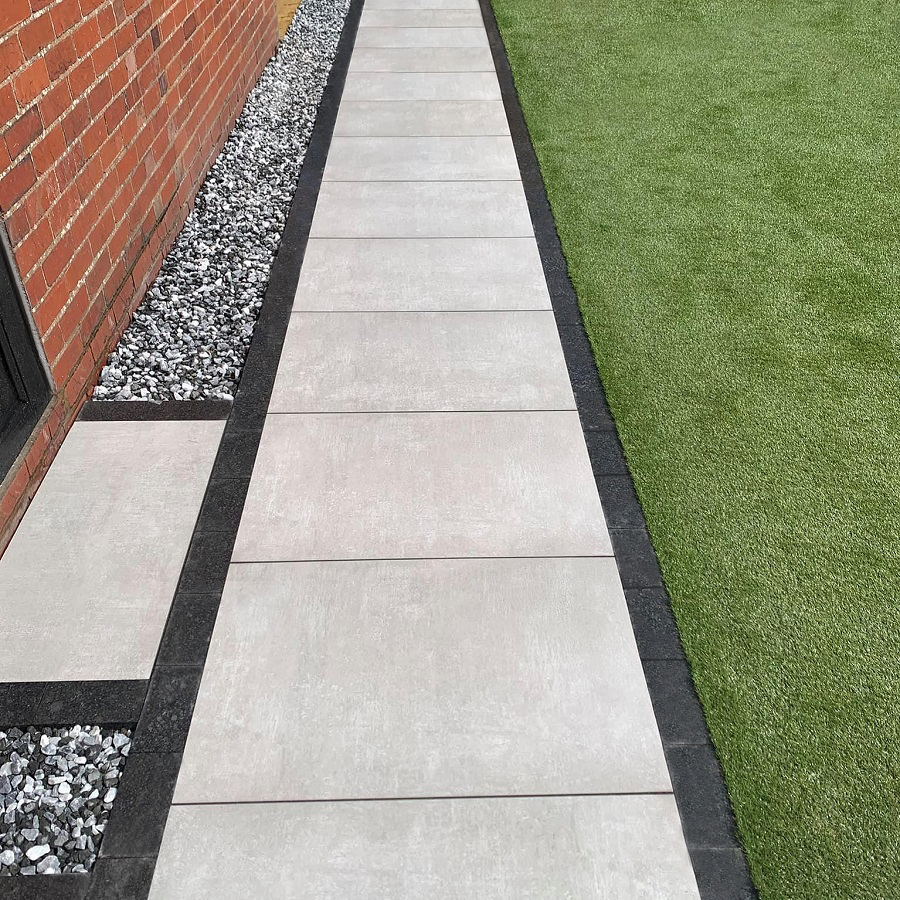 Black Granite 200x100 30MM Cobble Setts